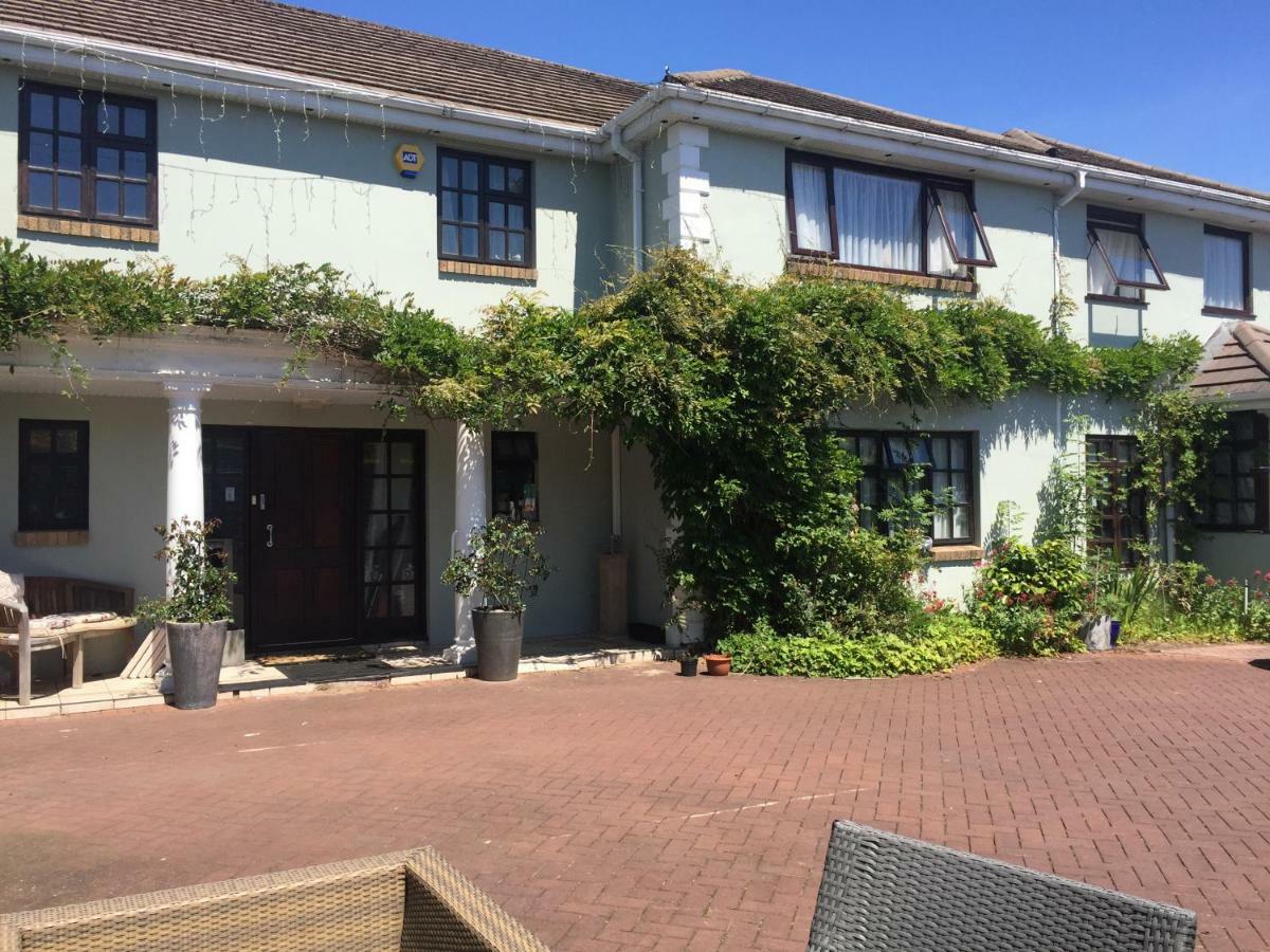 Parc Lodge Guesthouse Bridgend  Zewnętrze zdjęcie